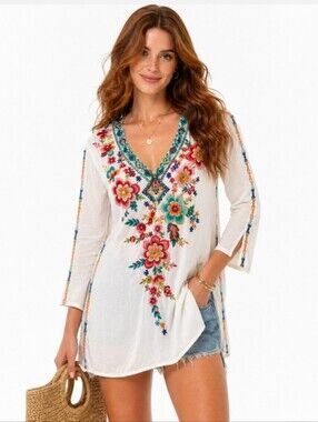 Johnny Was Ivory And Colorful Floral Embroidered V-Neck Tunic Size Medium